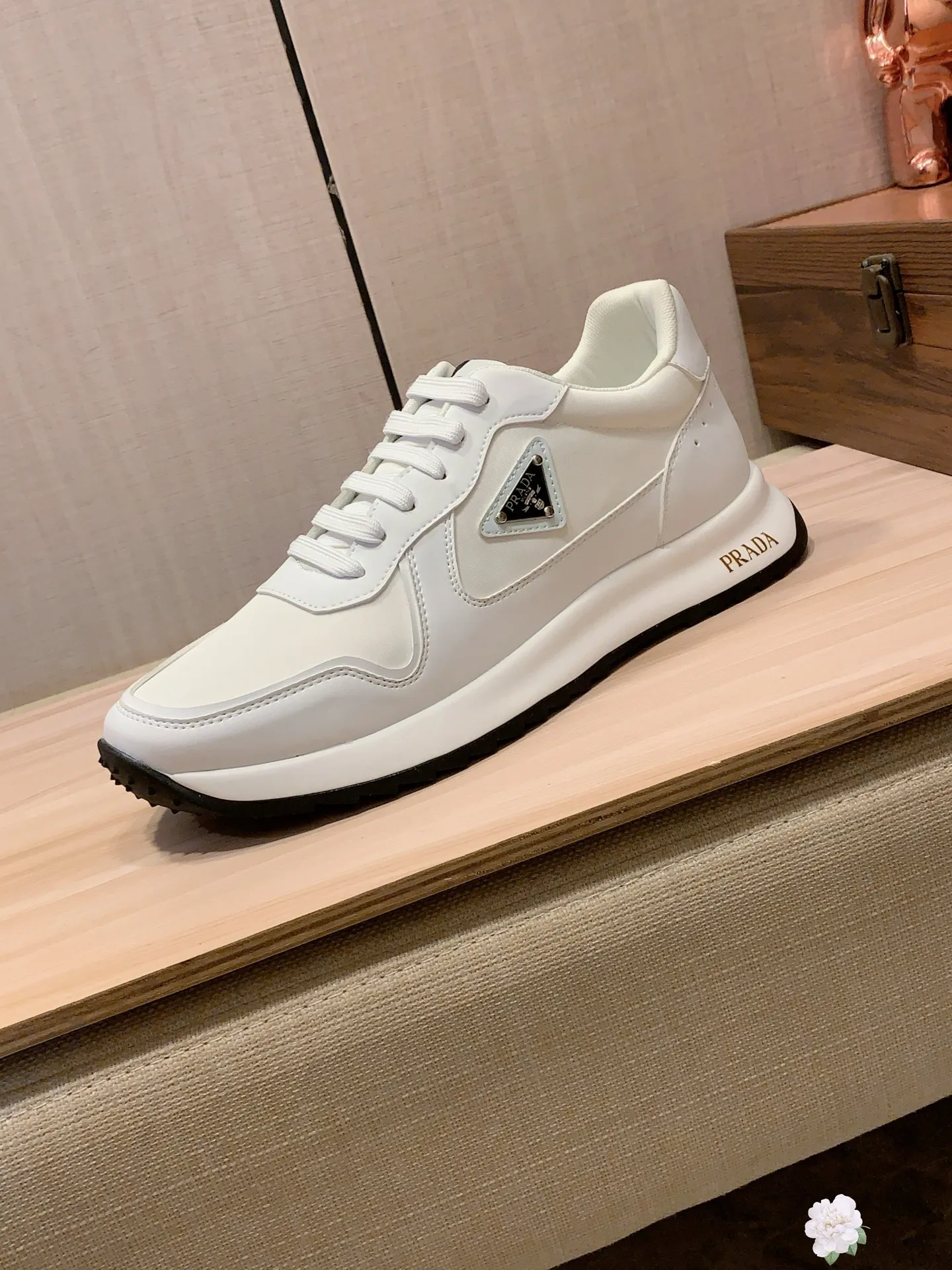 Men's men's shoes💰460💰💰🎩🎩[Lightning][Lightning] "PRADA*" The latest and most popular casual shoes, top brand [seduce] luxury ~ purchasing agency, top ~ quality. [Strong] The upper is made of imported breathable cowhide with material ➕ breathable sheepskin feet (•) and fine workmanship. The original stylish and stylish soft rubber wear-resistant and non-slip outsole is light and comfortable on the feet. The real thing looks better when photographed in person. 0121: code: 38-44, 4️⃣ colors selected